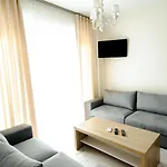 Appartement Nika 2 *