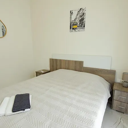 Nika 2 * חניוטי